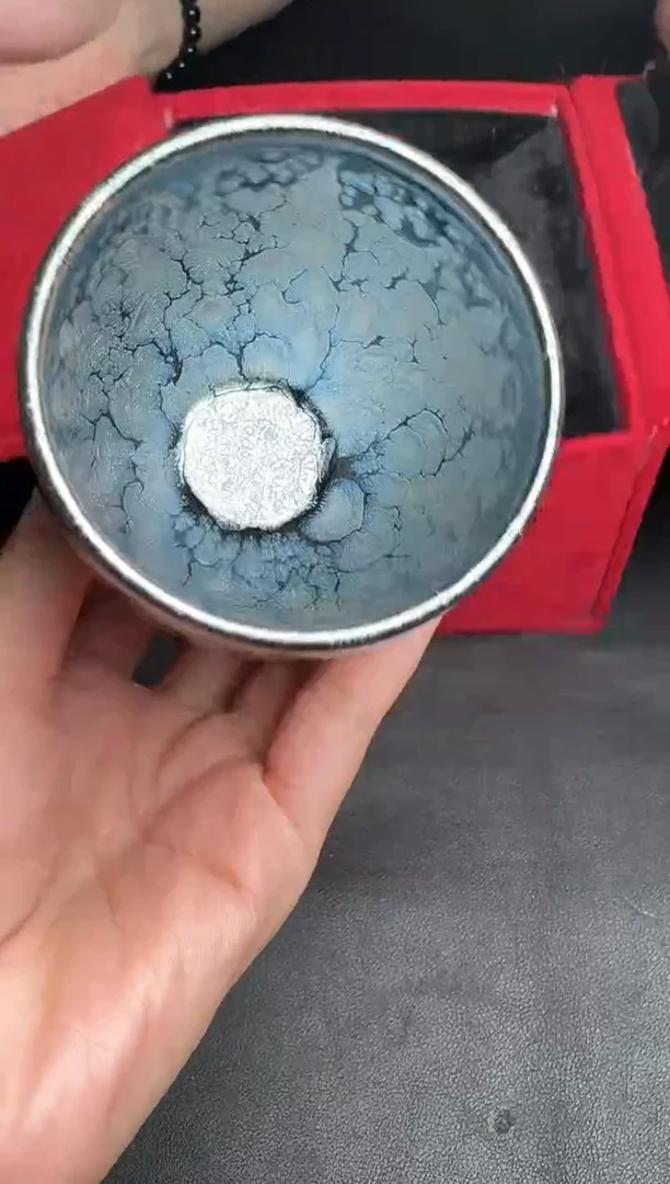 茶盏阙梅娇代表作黑牡丹121