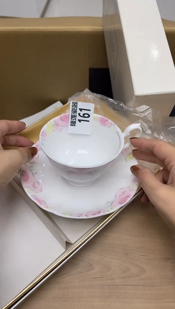 瓷片c****e隆莲瓷器欢迎大家