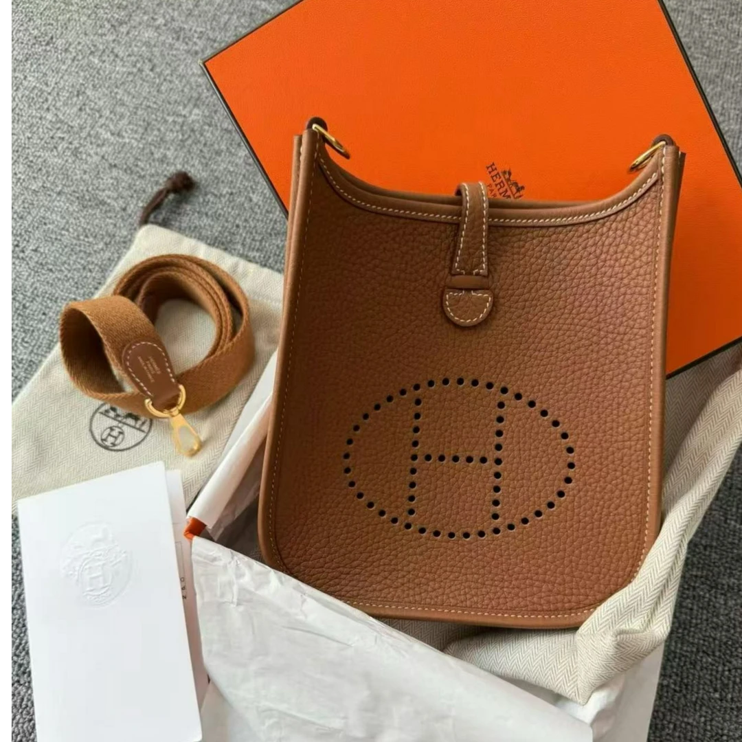 99新 Hermes/爱马仕 青奢荟/迷你伊芙琳金棕金扣包/77508