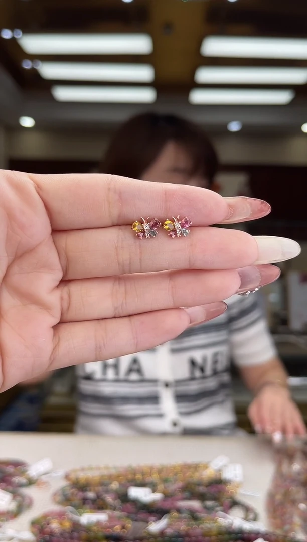 /银S925镶嵌碧玺耳钉多样性发货