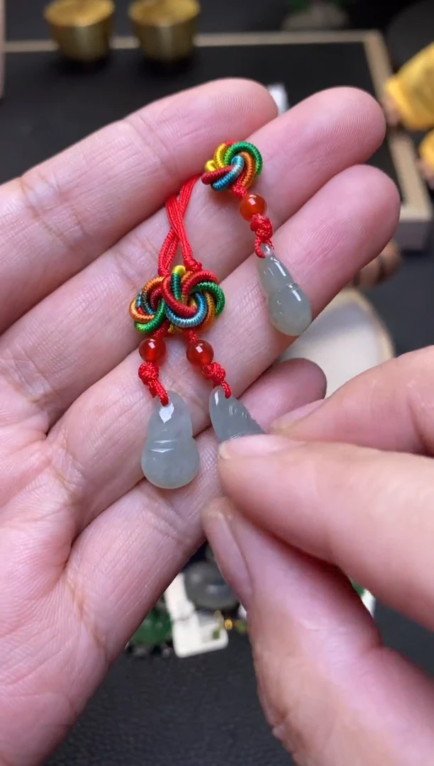 翡翠未镶嵌颈饰净货38935