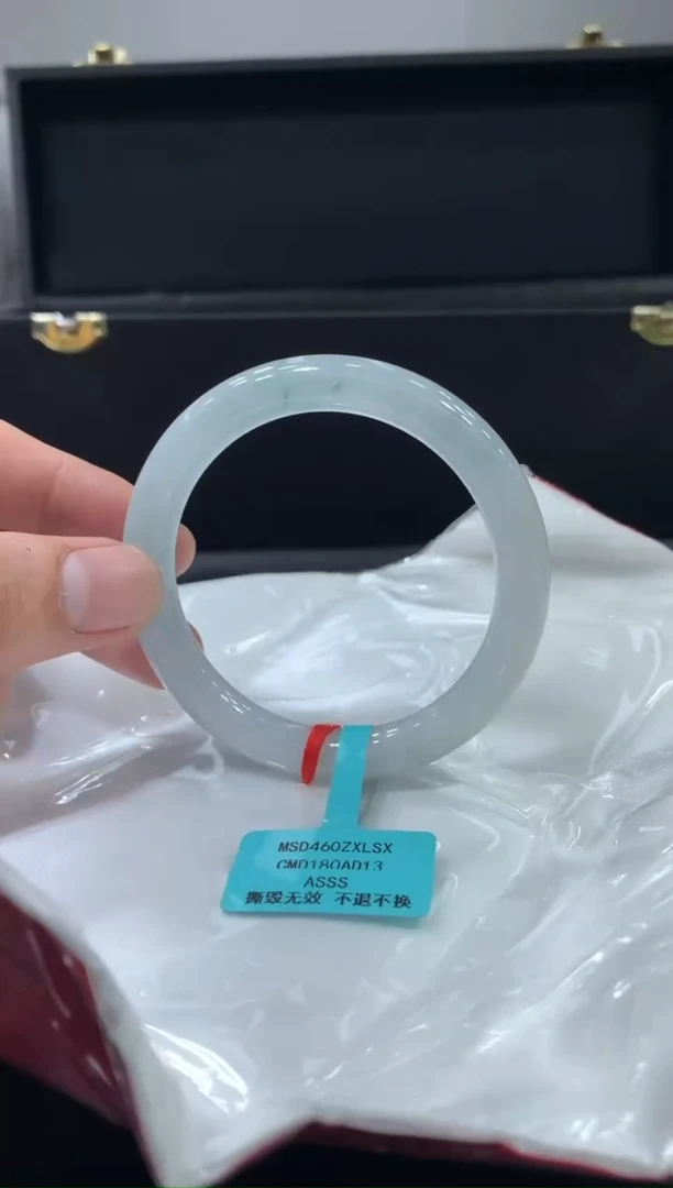 未镶嵌手镯翡翠翡翠手镯