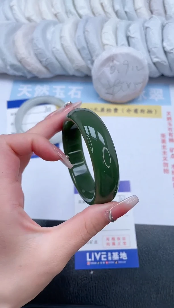 【闪购商品】石英质玉手镯未镶嵌橄榄绿色差偏大介意勿拍T117-55