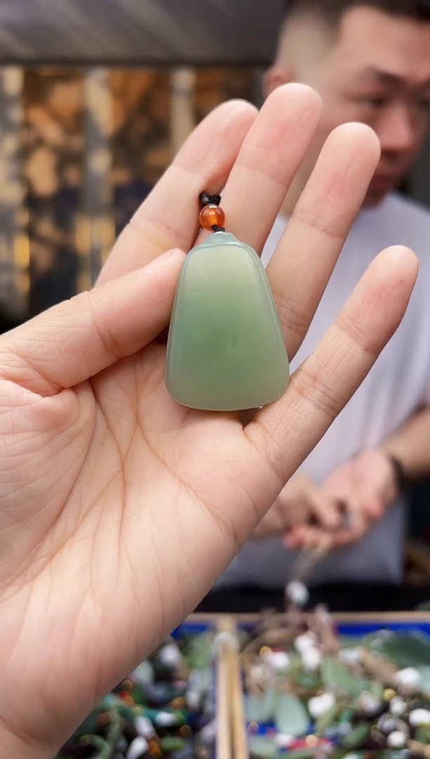 和田玉未镶嵌挂件拍一发一