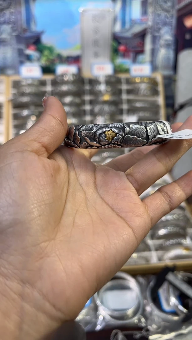 无足银国色天香牡丹