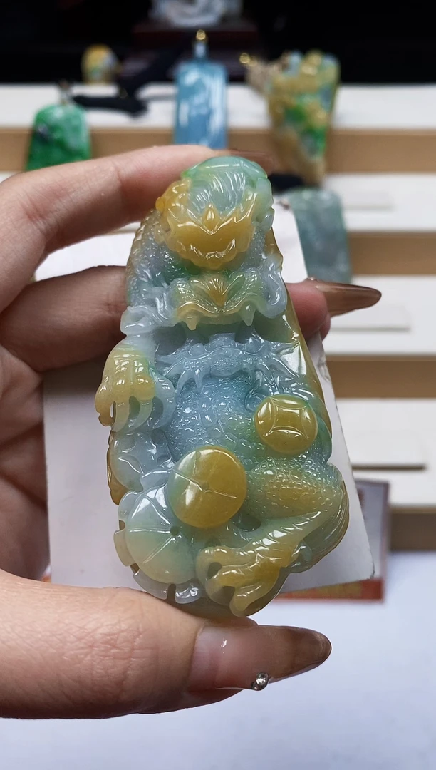 颈饰未镶嵌翡翠翡翠A货