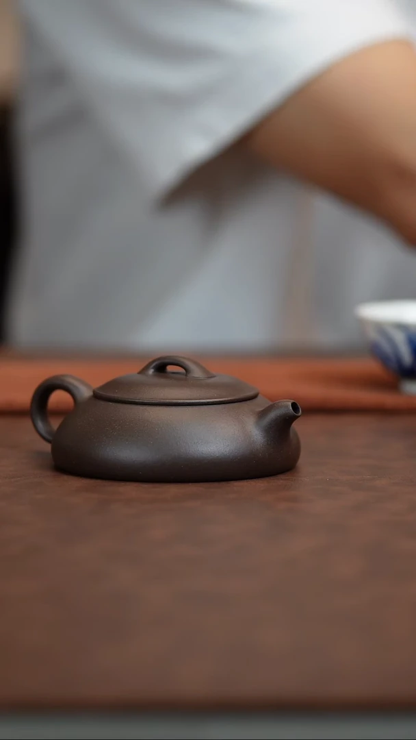 茶壶紫砂是**啊原矿宜兴紫砂茶壶100cc