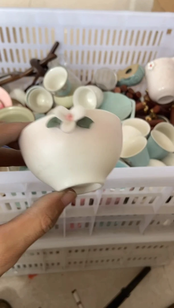 无运费险有瑕疵的摄影的产品有使用过的痕迹有点脏介意勿拍