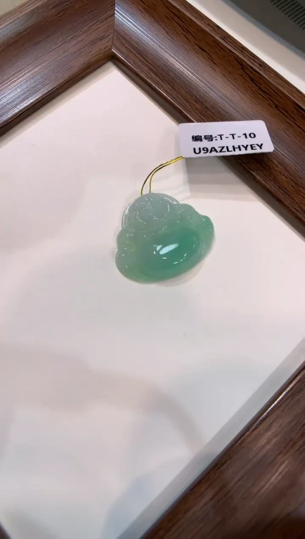 颈饰未镶嵌翡翠佛公