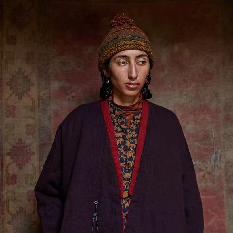 24FW7206针织帽子网红短款休闲女士复古传统民族风绣花