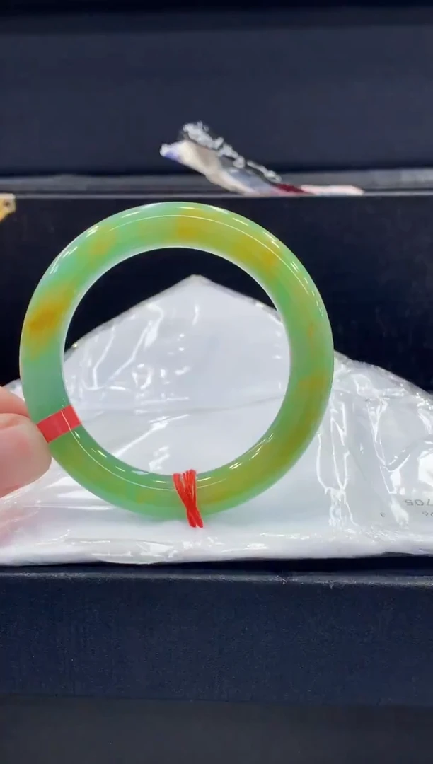 未镶嵌手镯翡翠翡翠手镯