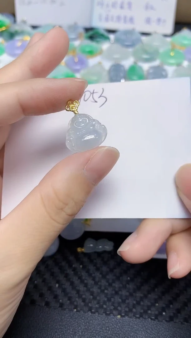 翡翠未镶嵌颈饰天然缅甸翡翠A货