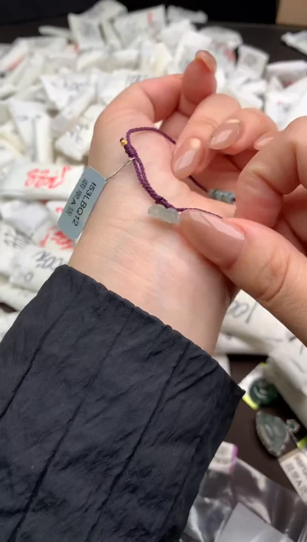 【闪购商品】翡翠手绳未镶嵌一