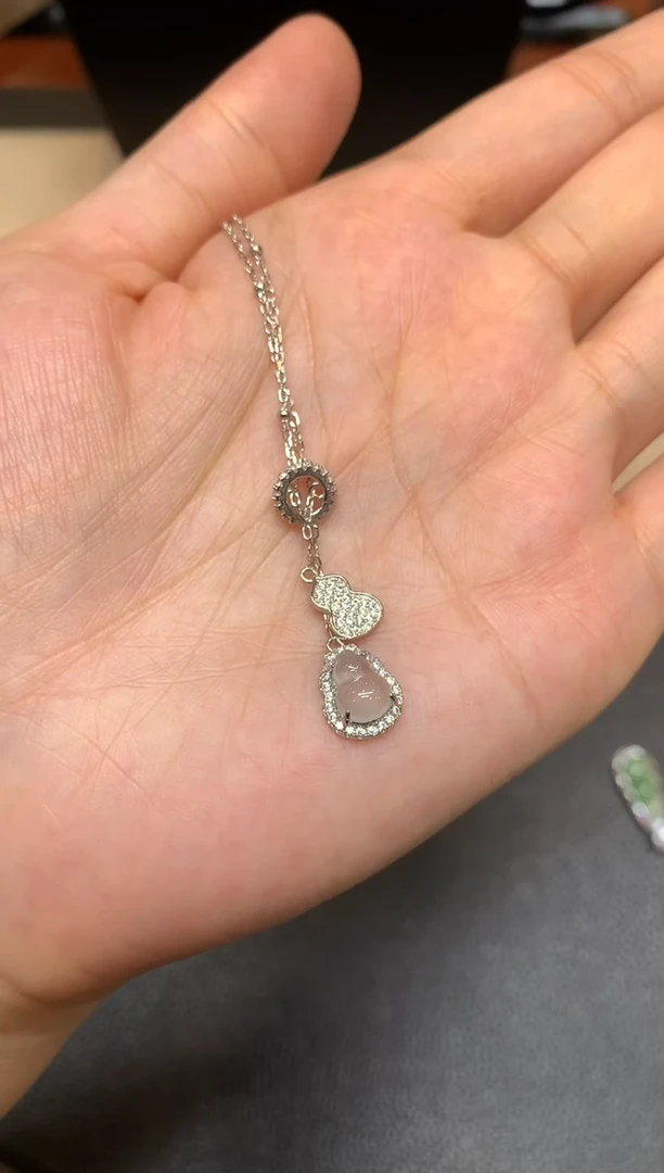 颈饰银S925镶嵌翡翠葫芦【无服务费多样性发其一
