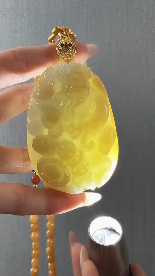 颈饰未镶嵌翡翠财神