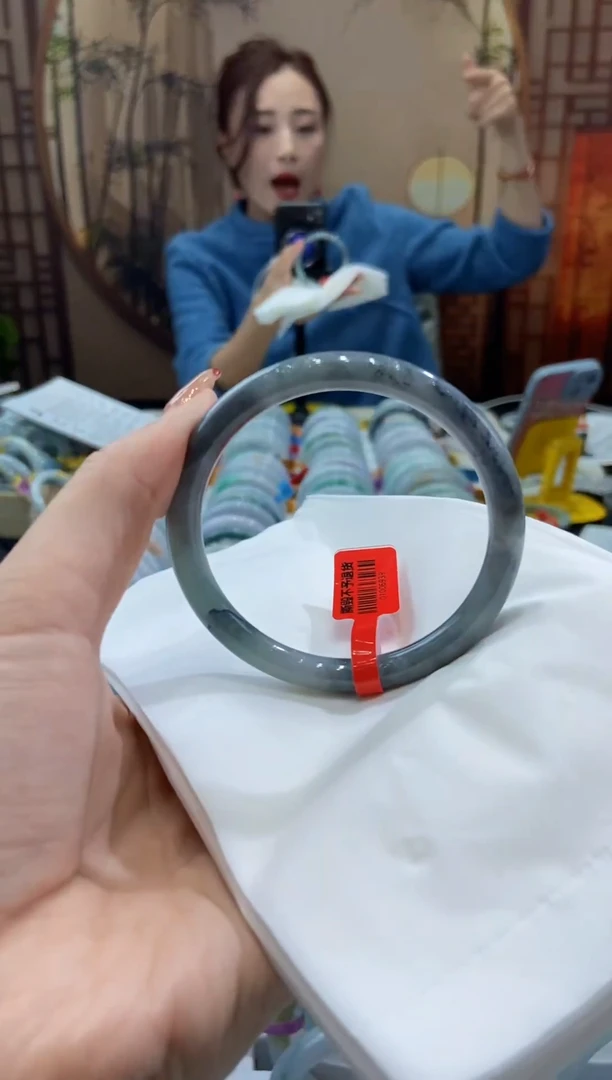 【闪购商品】翡翠手镯未镶嵌00008734