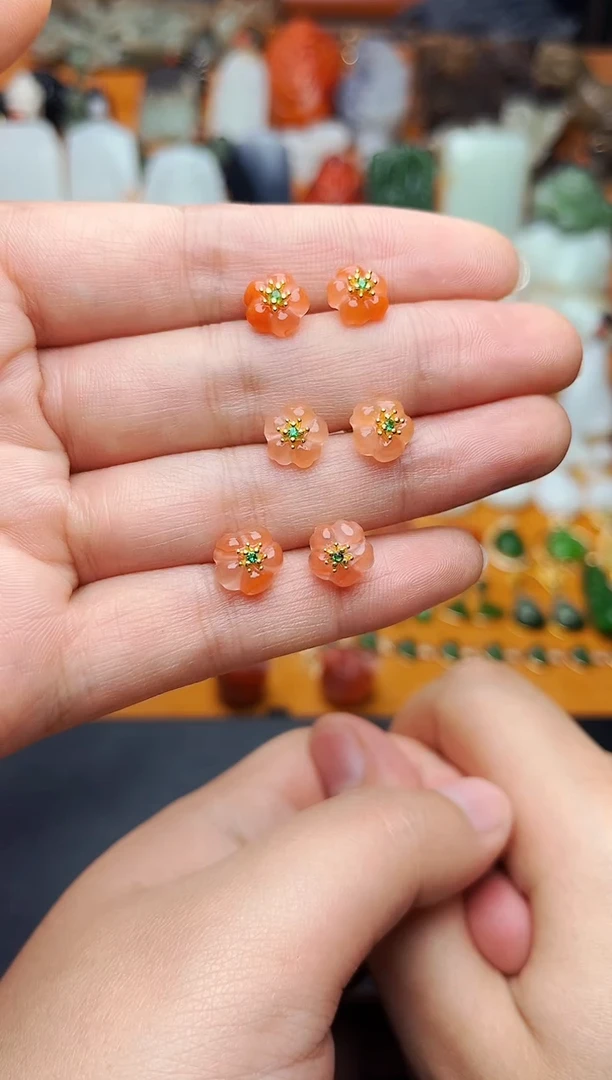 【闪购商品】南红玛瑙耳饰银S925镶嵌花花多样性拍一发一01