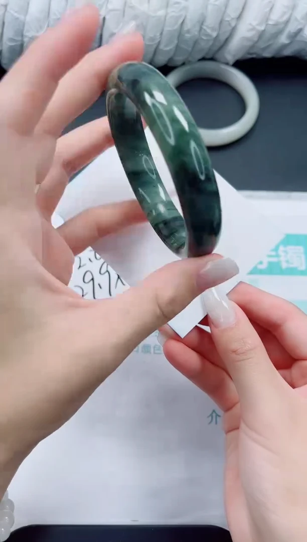 石英质玉手镯未镶嵌169/57.5