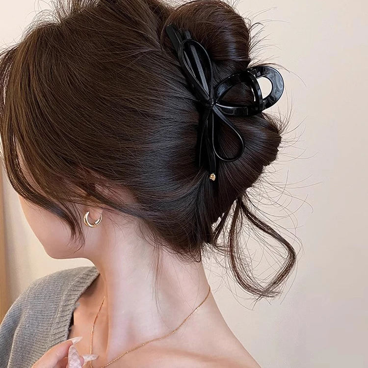 时尚高级感皮质蝴蝶结大号发夹女2025新款后脑勺盘发抓夹鲨鱼夹子