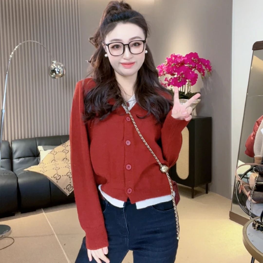 【欧加恋恋】新款韩系百搭时尚洋气镂空领假两件开衫毛衣 D25010117