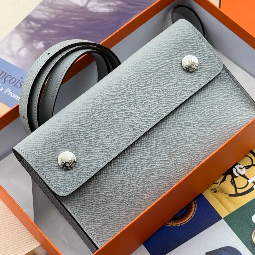99新 Hermes/爱马仕 小花Jerry 冰川蓝 K银扣 Snap wallet包