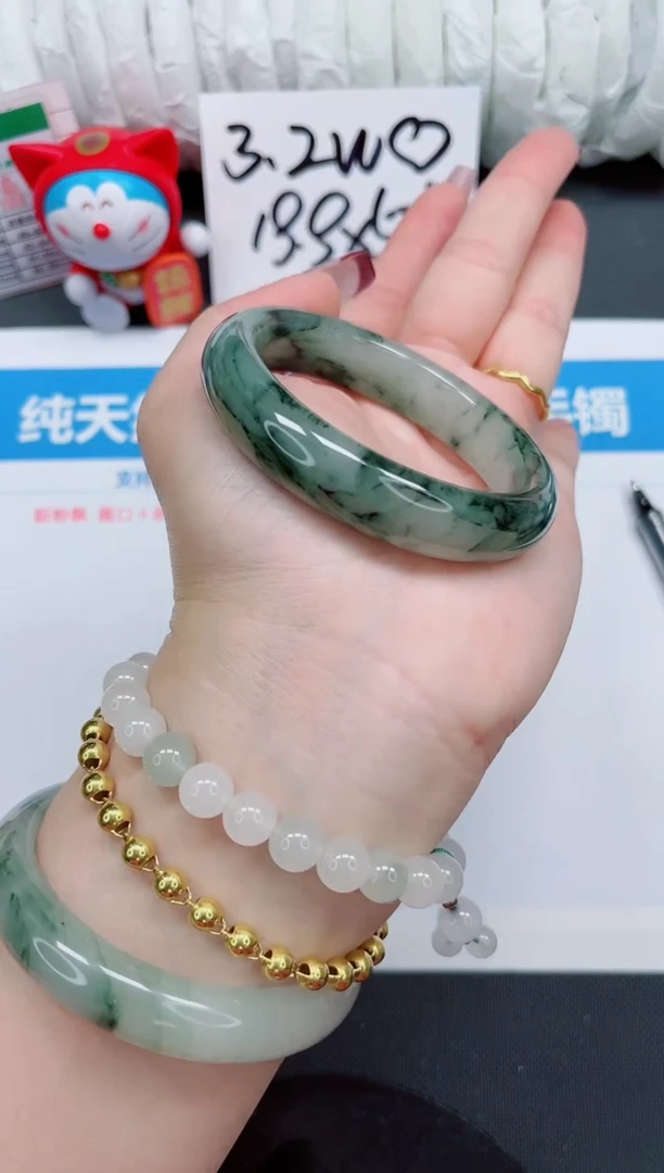【闪购商品】石英质玉手镯未镶嵌325