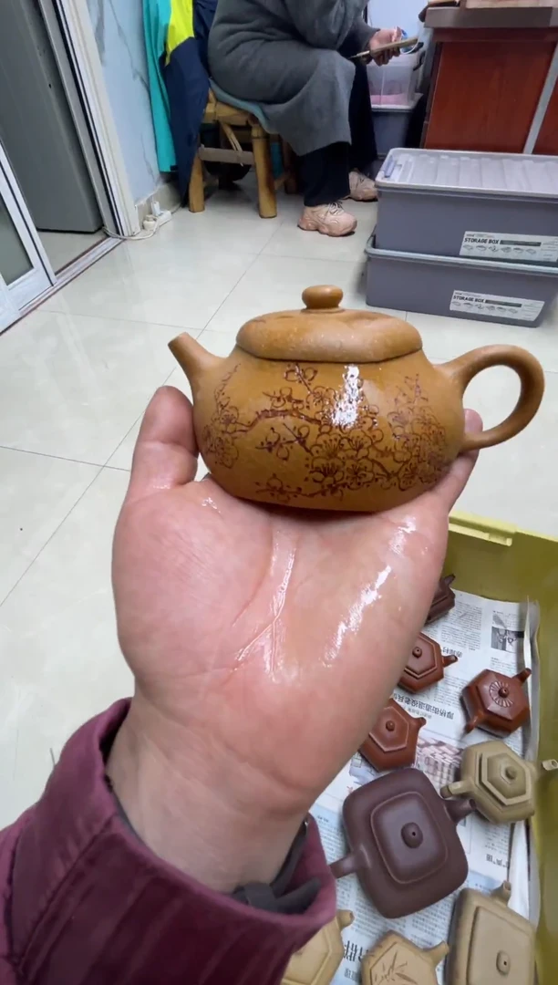 茶杯紫砂马*柯六方静乐