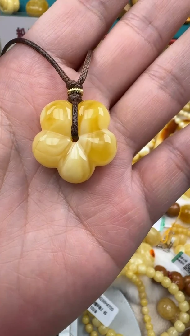 琥珀未镶嵌珠宝奇石5.6克有钱花吊坠HZ195