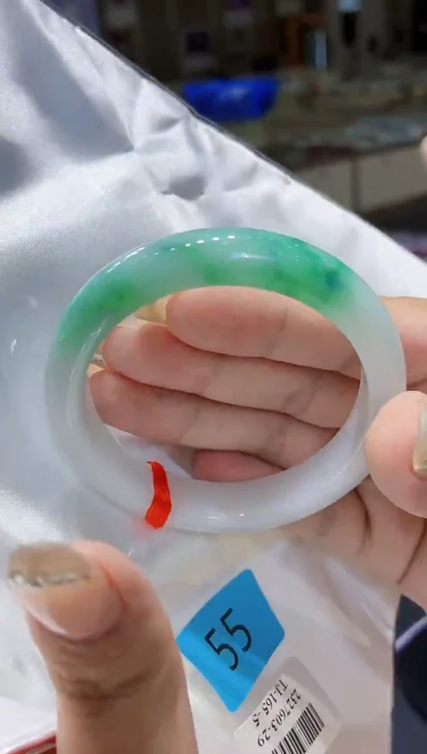 未镶嵌手镯翡翠翡翠手镯55