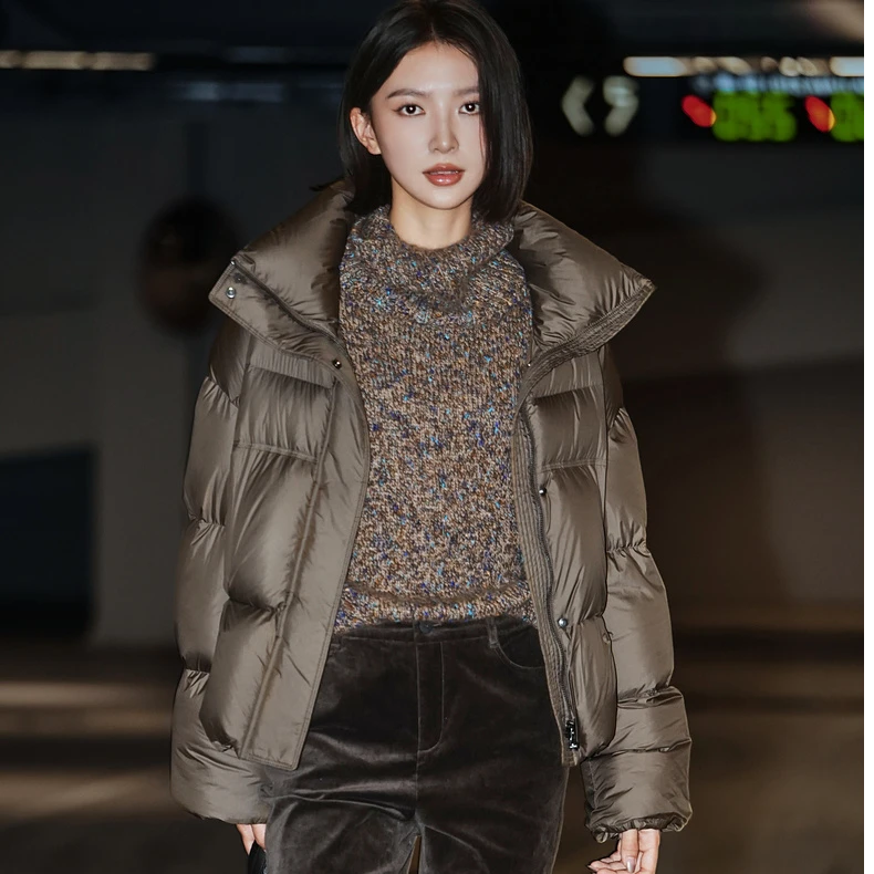 XG雪歌鹅绒羽绒服XK406023A643卡绿色调