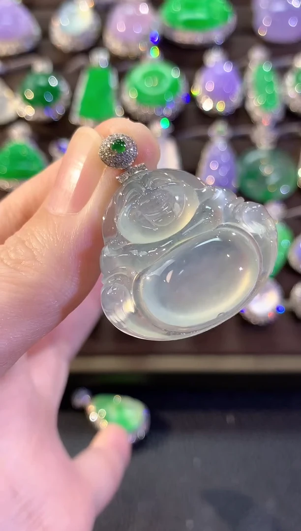 吊坠(不含链)18K金镶嵌翡翠冬日珠宝E41