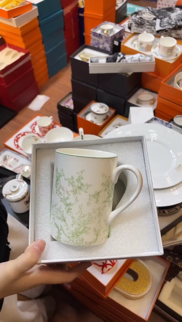 杯鸿辉家品牌瓷器，京东包邮！