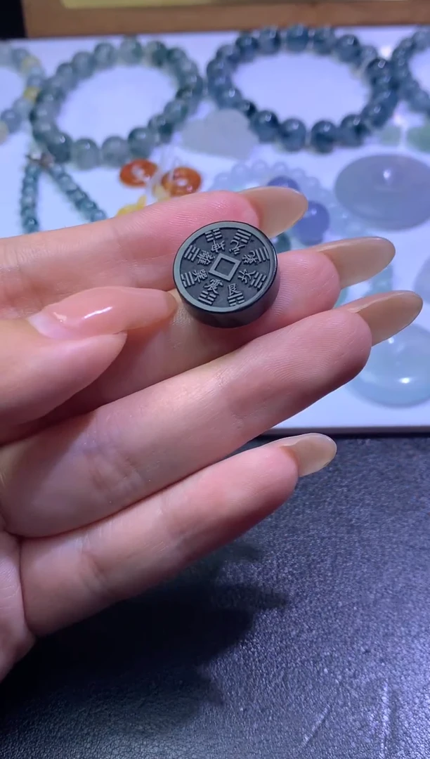 未镶嵌定制翡翠毛货