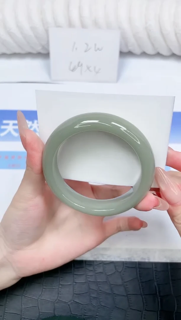 未镶嵌手镯石英质玉229-58