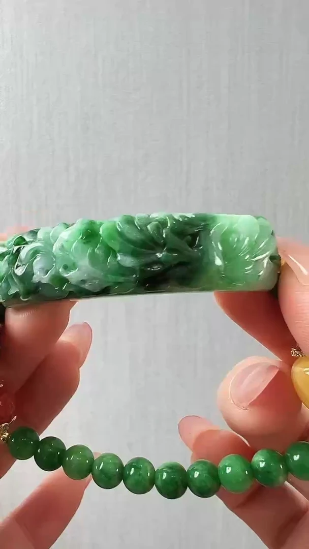 颈饰未镶嵌翡翠手牌