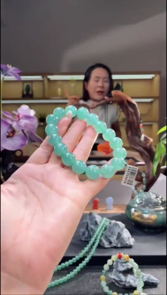 吊坠(不含链)未镶嵌翡翠手串（多样性发其一）