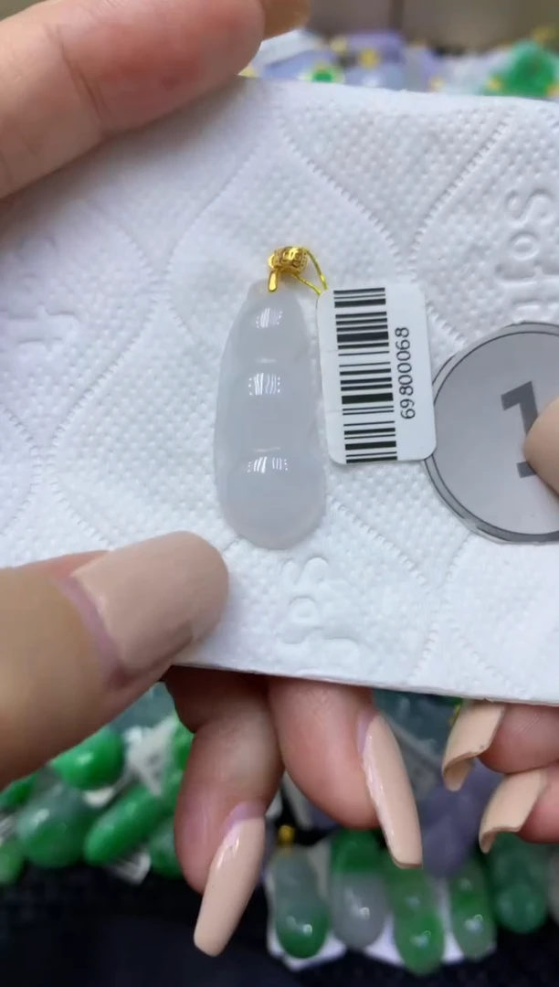 颈饰未镶嵌翡翠天然缅甸翡翠A货