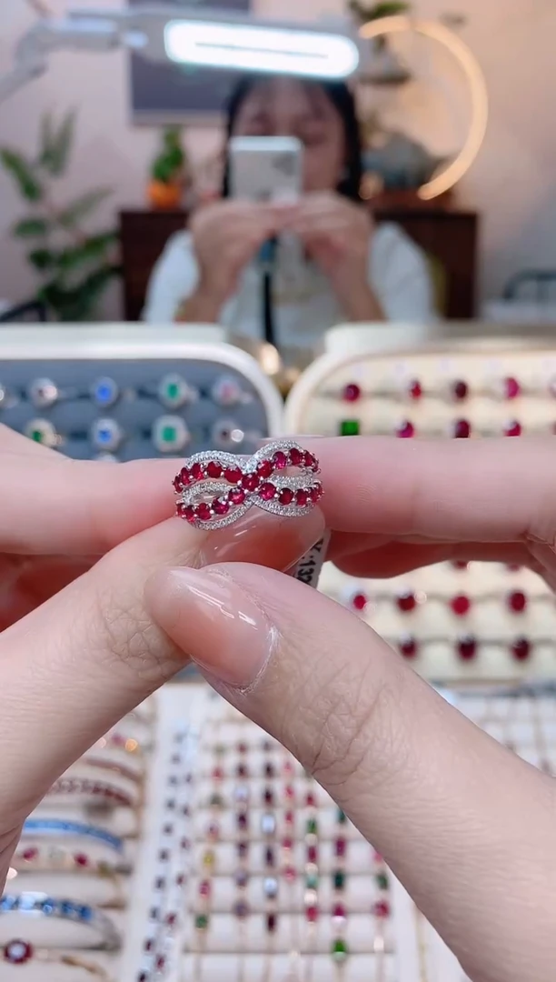 【闪购商品】红宝石18K金戒指18K金镶嵌1