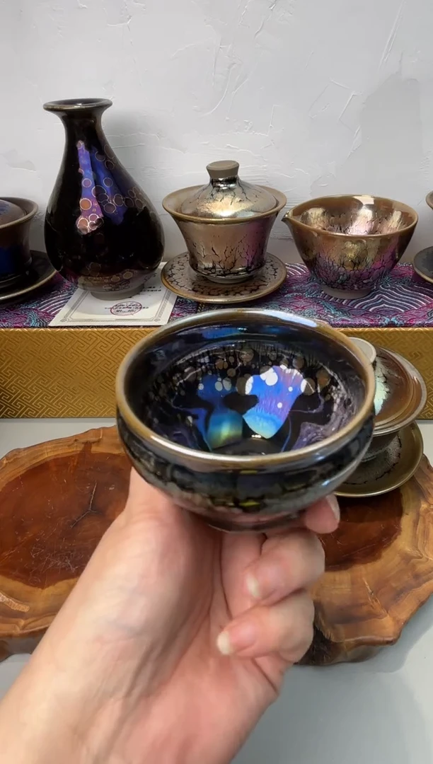 茶盏春申阁福利1只光影冠军盏-有气孔