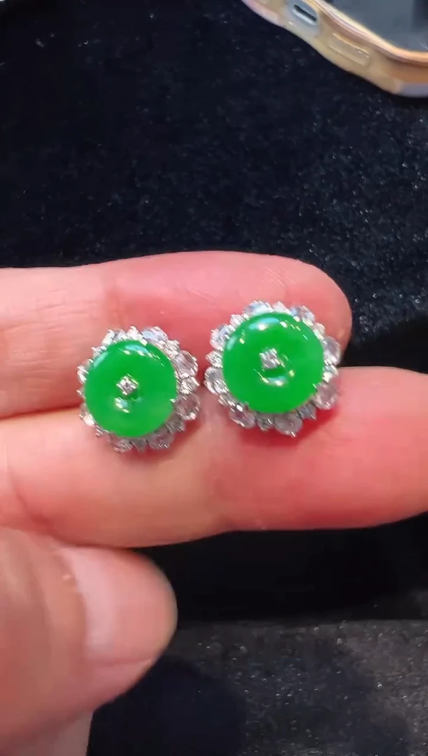 【闪购商品】翡翠耳饰18K金镶嵌翡翠