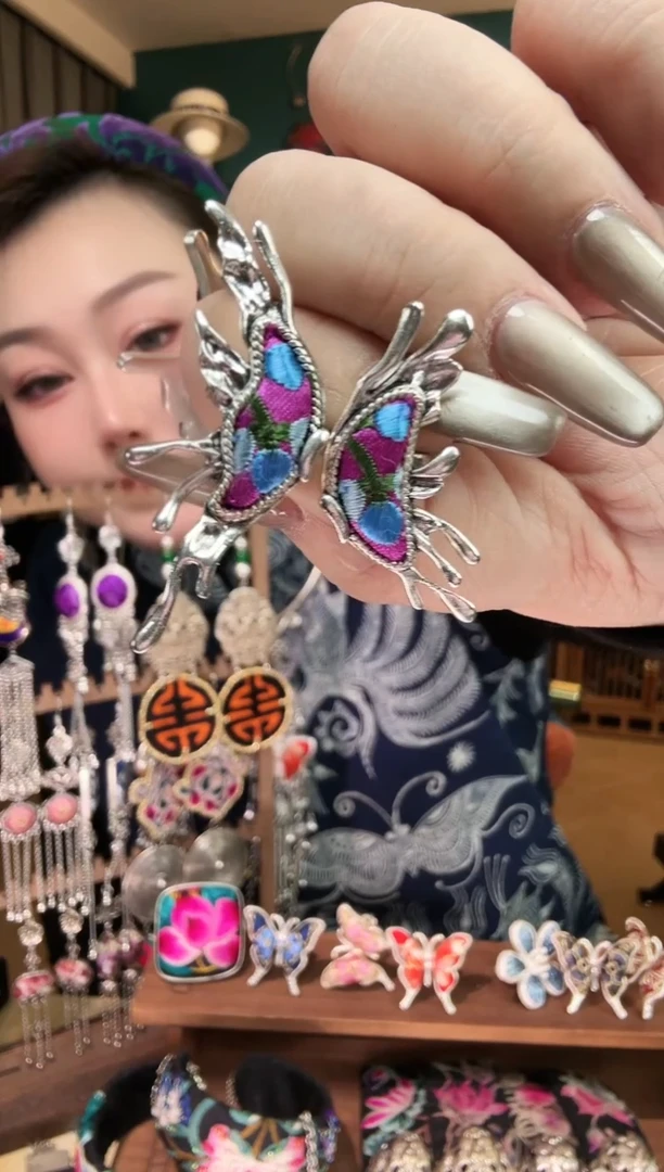 刺绣纯手工民族风刺绣耳骨夹