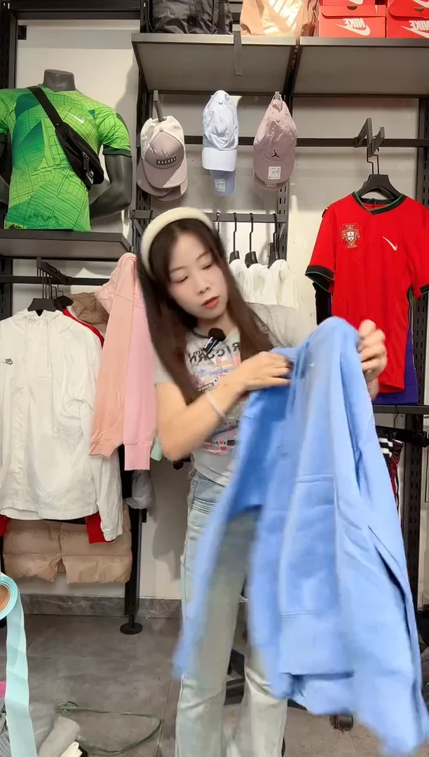 1405   编码 瑕疵款直播间过款为准 尺码