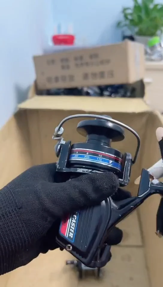 《**》亚钓鱼轮，微瑕孤品，成色，型号直播间讲解为准，看好再下单