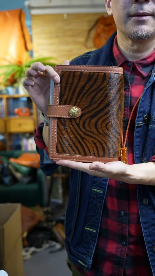 牛皮（革）A5斑马纹手账本