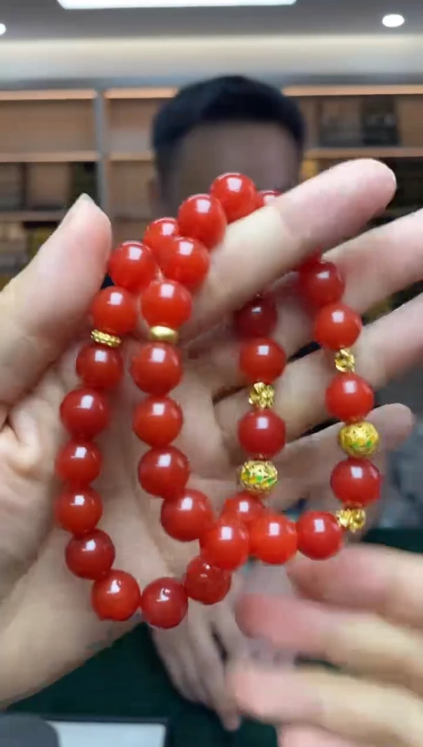 南红玛瑙`未镶嵌多样性发一件