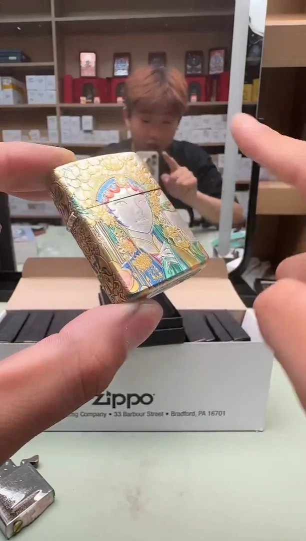 Zippo打火机破发者花旦