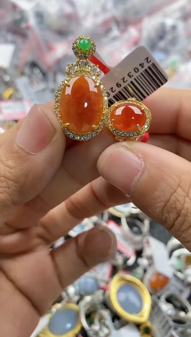 银S925镶嵌戒指翡翠777             5
