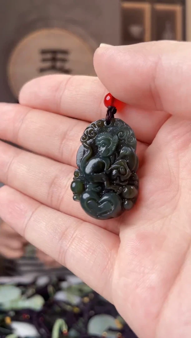 颈饰未镶嵌和田玉拍一发一，多样性发货