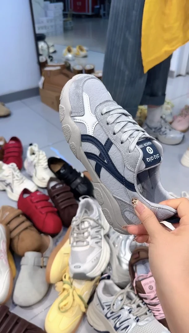 单鞋8815 灰色40码