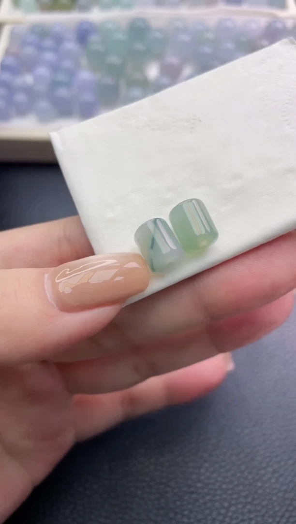 未镶嵌定制翡翠丹*珠子